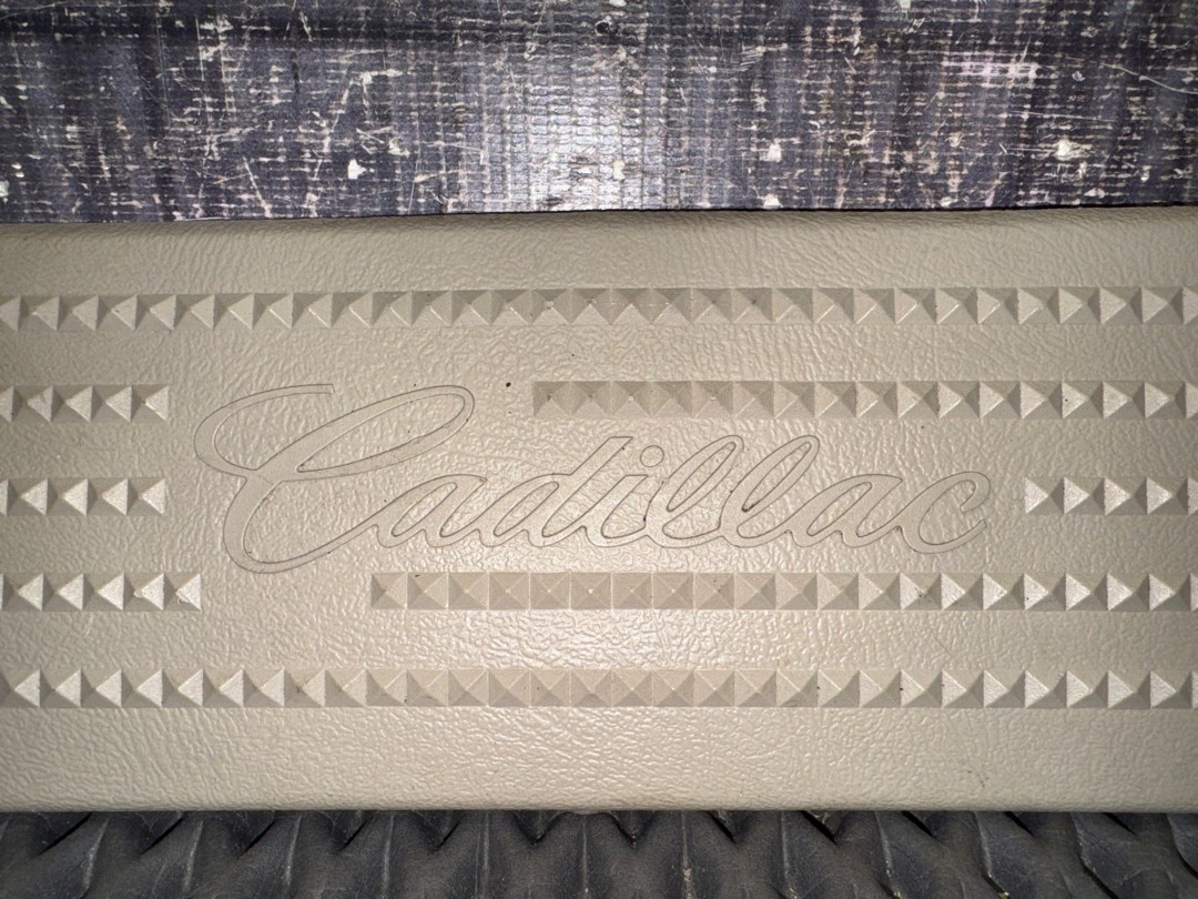 Накладка на порог Cadillac Escalade LQ9
