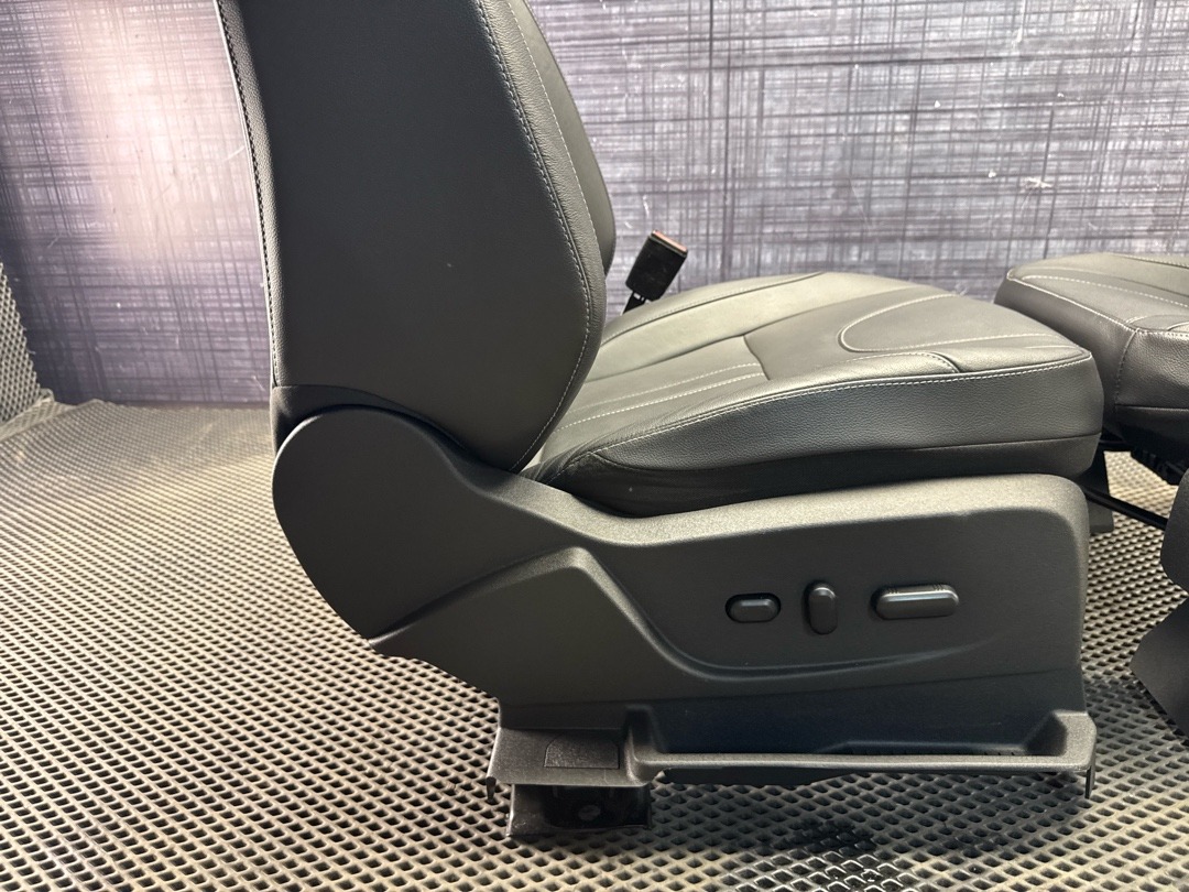 Комплект сидений Kuga 2013 C520 JTMA