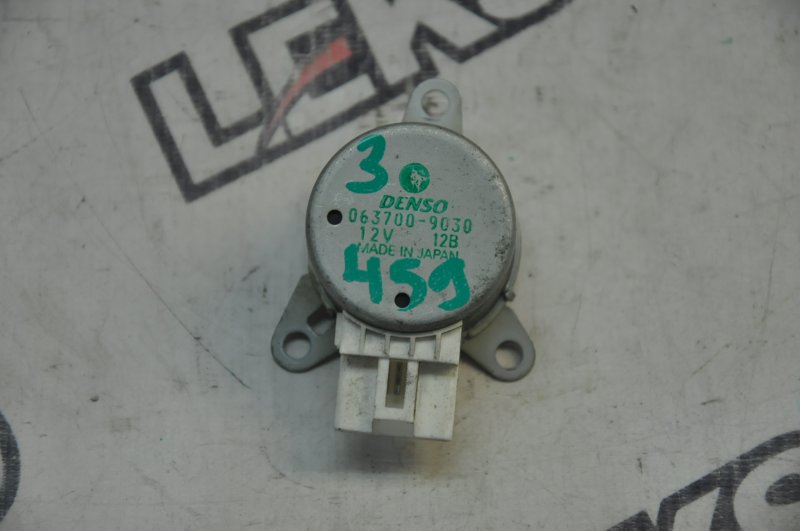 Сервопривод печки Toyota Celsior 2001 UCF31 3UZFE + Charger 063700-9030 контрактная