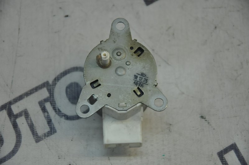 Сервопривод печки Celsior 2001 UCF31 3UZFE + Charger