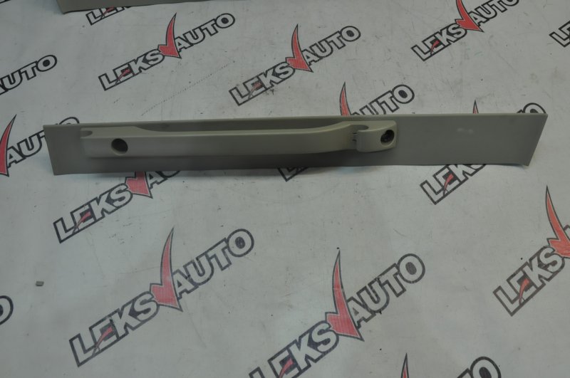 Пластик салона (парой) Stagea 2003 NM35 VQ25DET