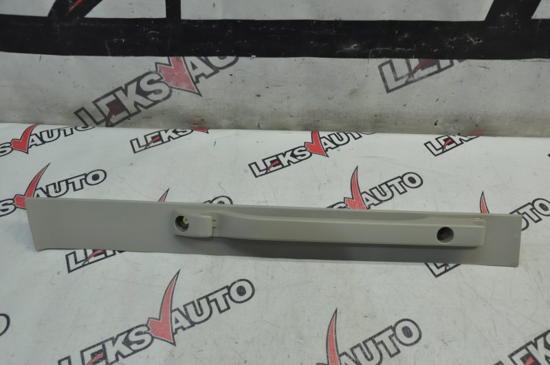 Пластик салона (парой) Stagea 2003 NM35 VQ25DET