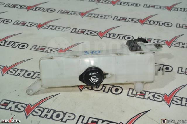 Бачок омывателя Toyota Celsior 1997 UCF21 1UZFE 8531550110 контрактная