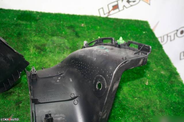 Пластик салона (парой) Fairlady Z 2003 Z33 VQ35DE