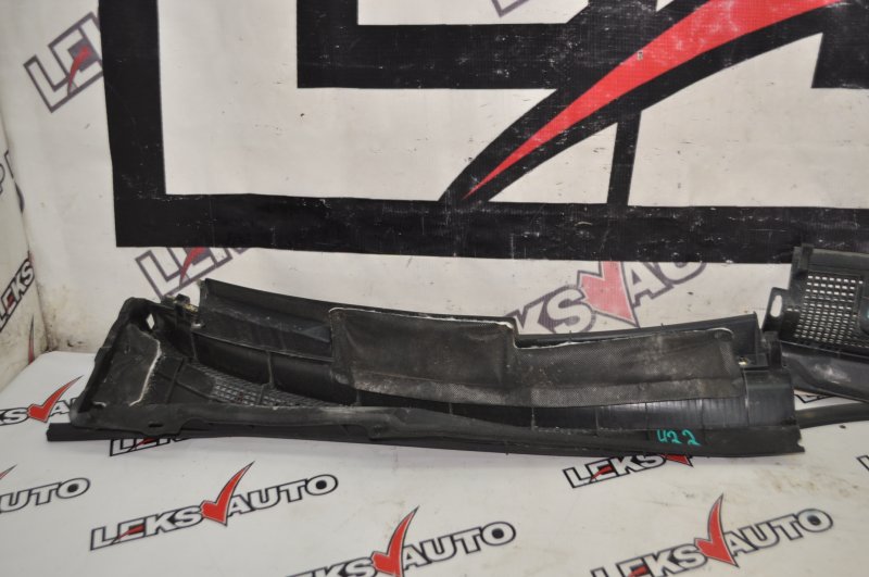 Жабо дворников Atenza Wagon 2005 GY3W L3VE