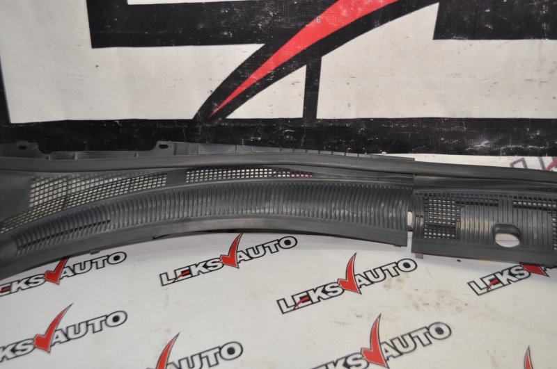 Жабо дворников Atenza Wagon 2005 GY3W L3VE