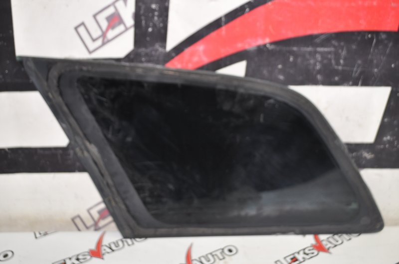 Стекло собачника правое Mazda Atenza Wagon GY3W L3VE Стекло собачника правое Mazda Atenza Wagon GY3W L3VE