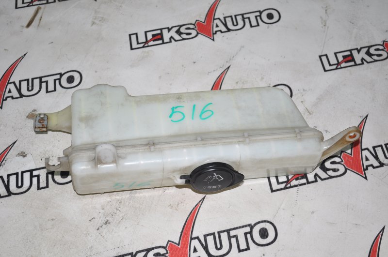 Бачок стеклоомывателя Toyota Celsior 2003 UCF30 3UZFE + Charger 85315-50110 контрактная