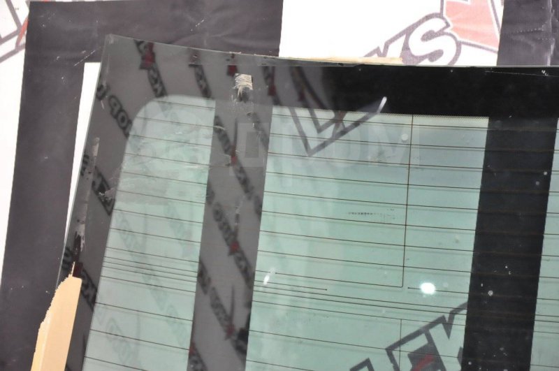 Стекло заднее Legacy 2010 BM9 EJ253