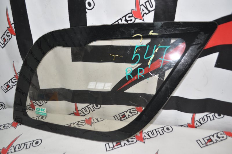 Стекло собачника заднее правое Isuzu VehiCross UGS25DW 6VD1