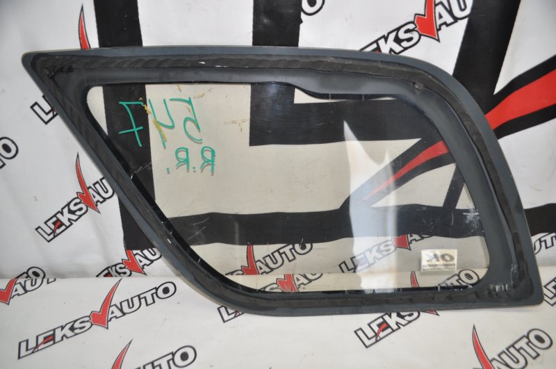 Стекло собачника заднее правое VehiCross 1998 UGS25DW 6VD1