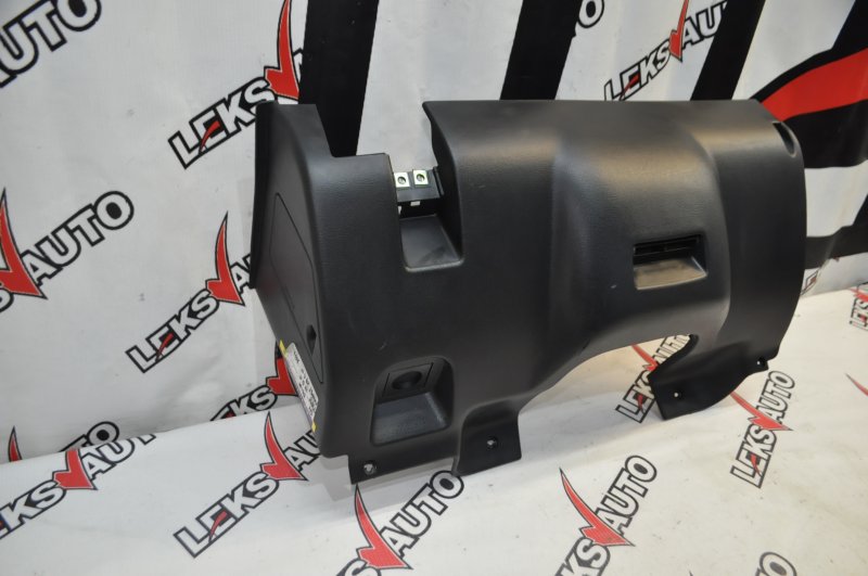 Пластик под руль VehiCross 1998 UGS25DW 6VD1