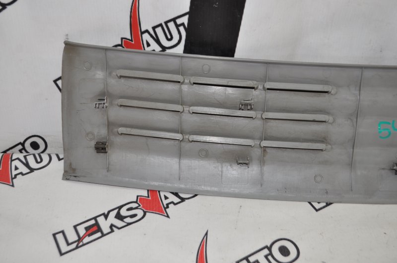 Пластик багажника VehiCross 1998 UGS25DW 6VD1