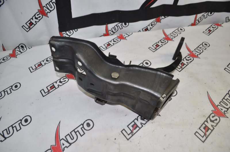 Педаль тормоза VehiCross 1998 UGS25DW 6VD1