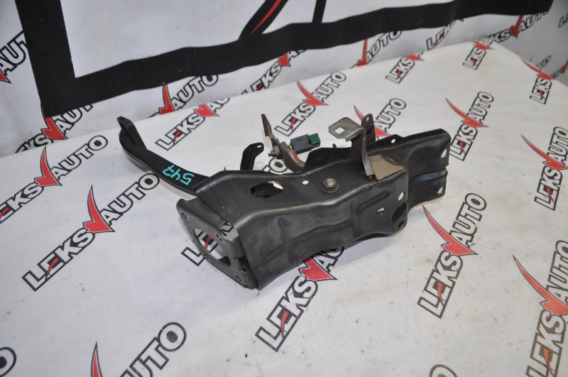 Педаль тормоза VehiCross 1998 UGS25DW 6VD1