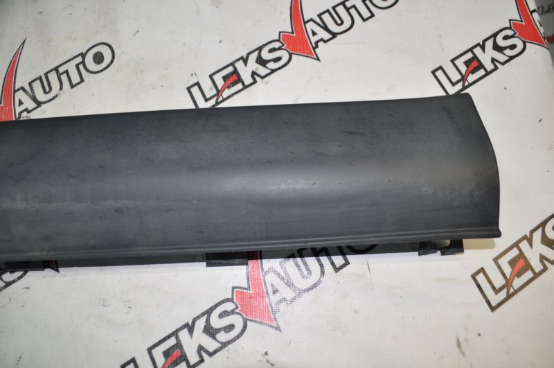 Накладки на пороги (парой) Isuzu VehiCross UGS25DW 6VD1