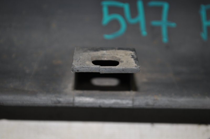 Накладки на пороги (парой) VehiCross 1998 UGS25DW 6VD1