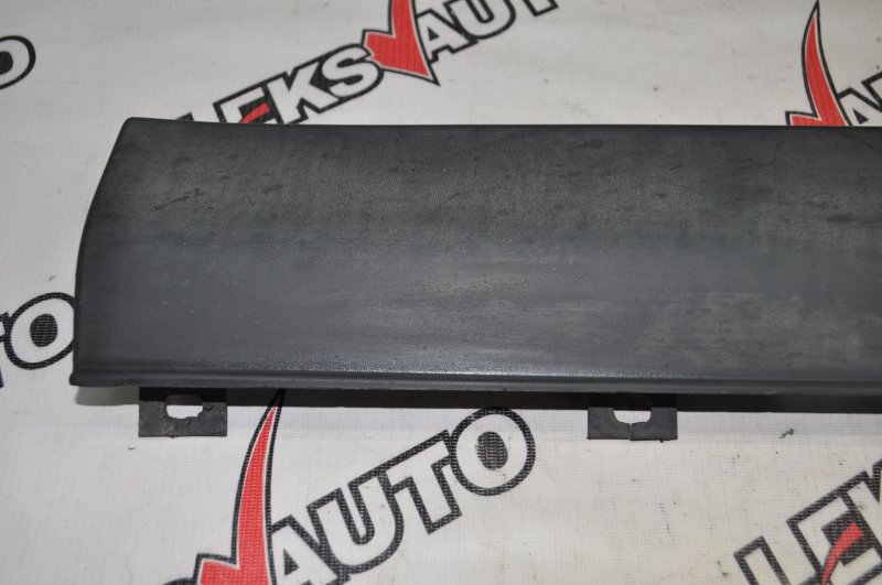 Накладки на пороги (парой) VehiCross 1998 UGS25DW 6VD1