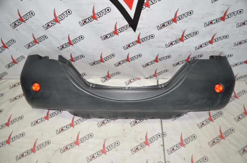 Бампер задний Isuzu VehiCross 1998 UGS25DW 6VD1 контрактная