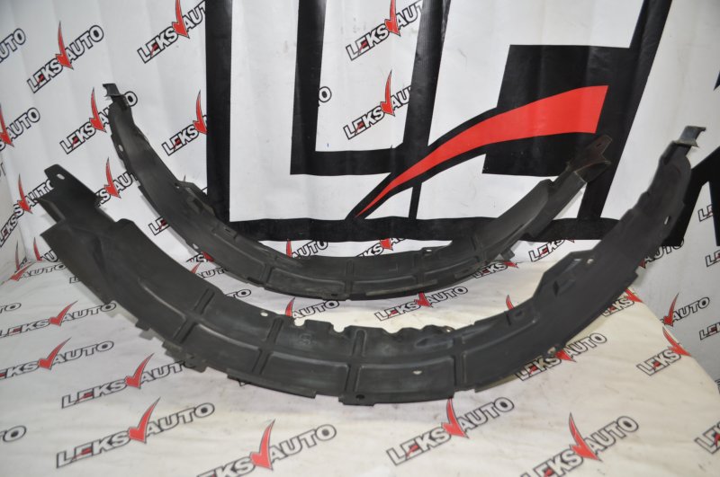 Подкрылки передние (парой) Isuzu VehiCross 1998 UGS25DW 6VD1 контрактная