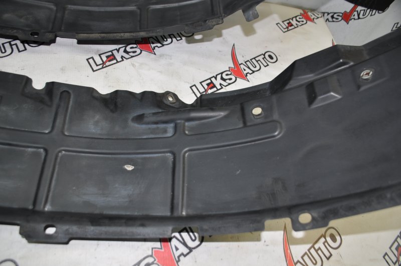 Подкрылки передние (парой) VehiCross 1998 UGS25DW 6VD1