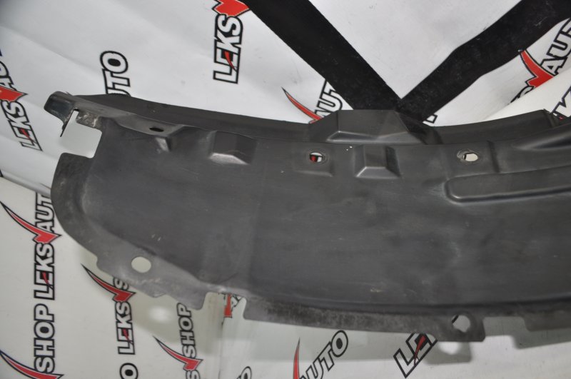 Подкрылки передние (парой) VehiCross 1998 UGS25DW 6VD1