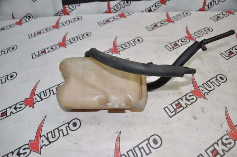 Бачок расширительный Isuzu VehiCross 1998 UGS25DW 6VD1 контрактная