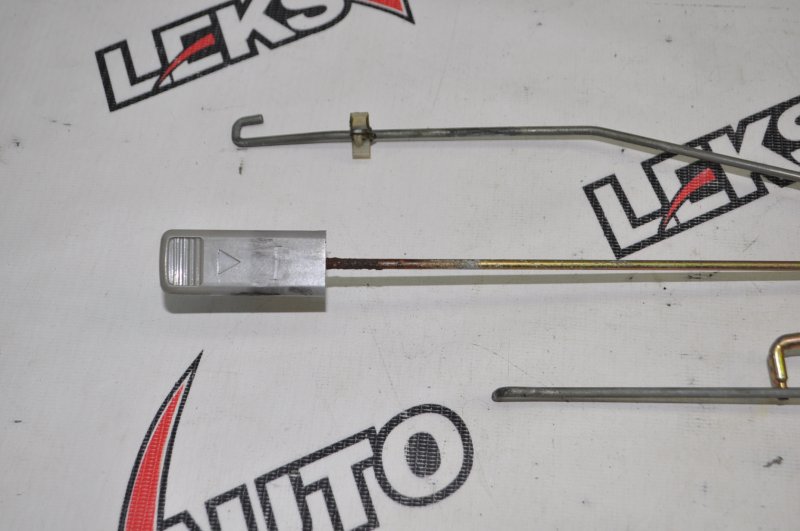 Замок левой двери VehiCross 1998 UGS25DW 6VD1