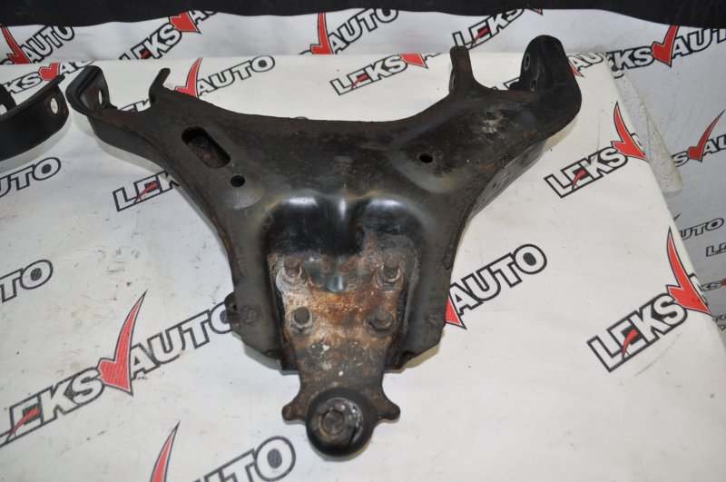 Рычаги передние (парой) VehiCross 1998 UGS25DW 6VD1