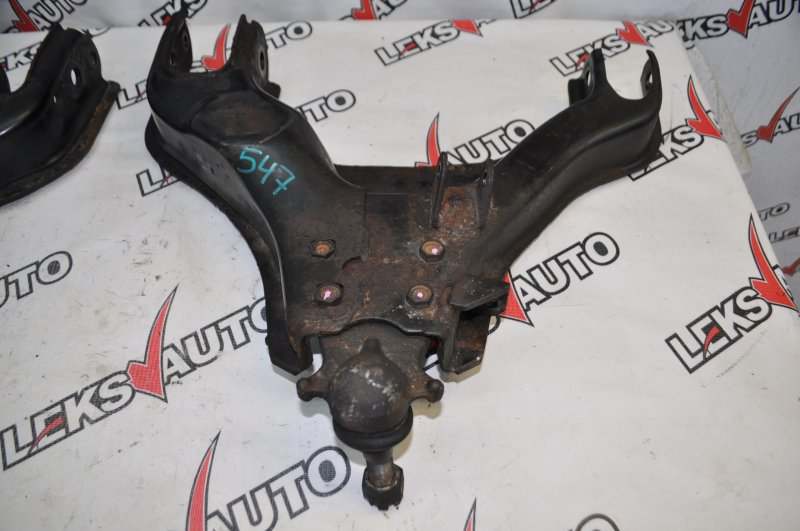 Рычаги передние (парой) VehiCross 1998 UGS25DW 6VD1