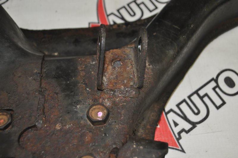 Рычаги передние (парой) VehiCross 1998 UGS25DW 6VD1