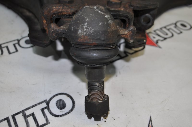 Рычаги передние (парой) VehiCross 1998 UGS25DW 6VD1