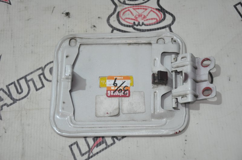 Лючок бензобака GTO 1996 Z15A 6G72