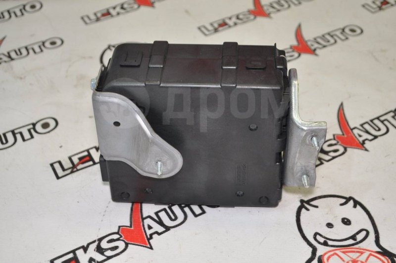 Блок управления тормозами Lexus GS430 UZS190 3UZFE