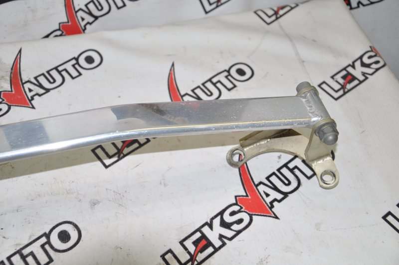 Распорка передняя верхняя Dolphin Stagea NM35