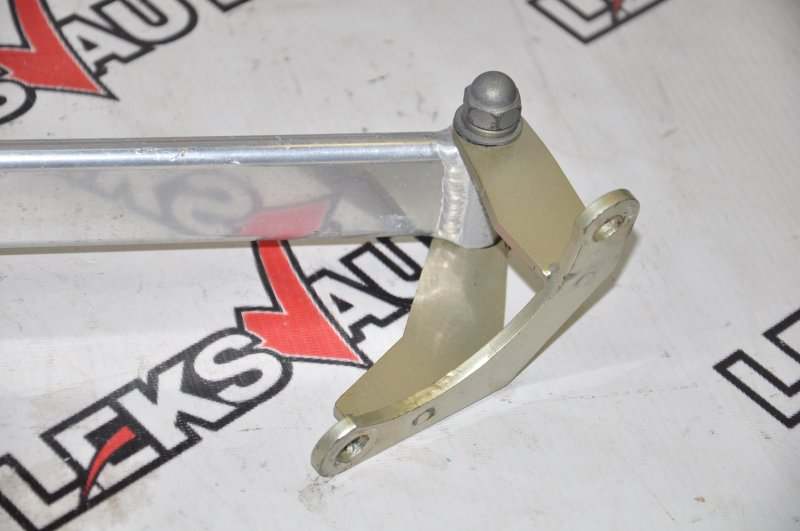 Распорка передняя верхняя Dolphin Stagea NM35