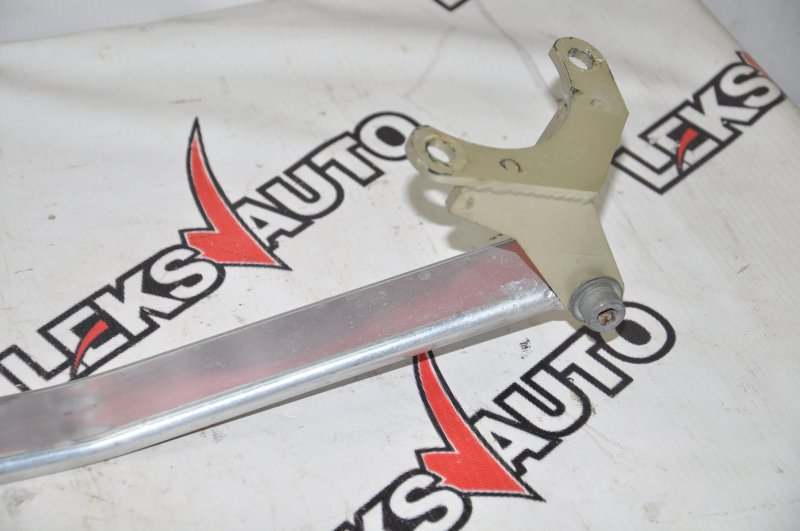 Распорка передняя верхняя Dolphin Stagea NM35