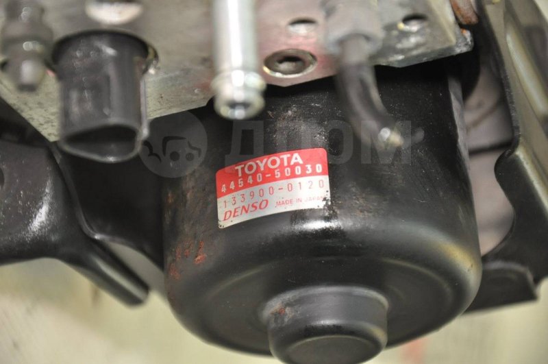 Блок abs Celsior UCF31