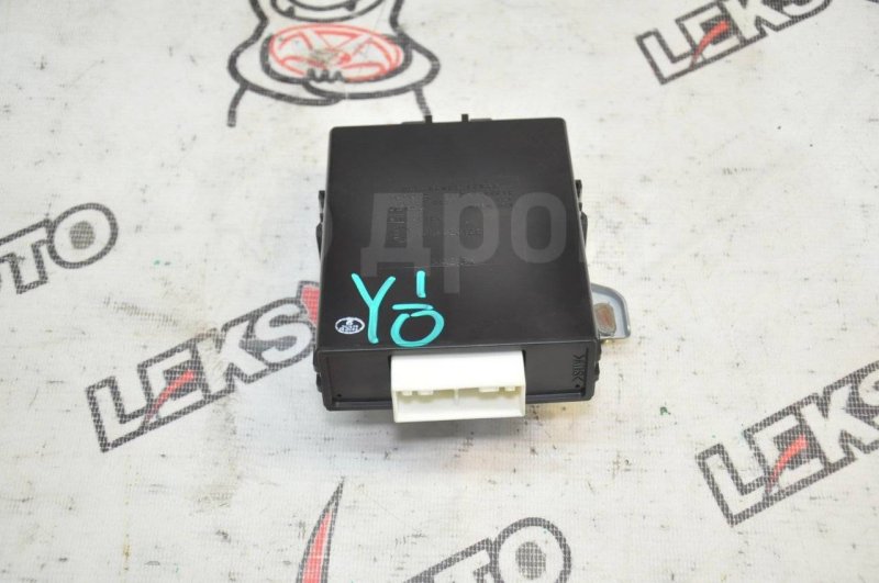 Блок управления сонарами Toyota Celsior UCF31 89340-50010 контрактная