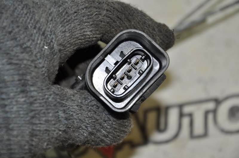 Замок двери задний правый Escudo TD52W