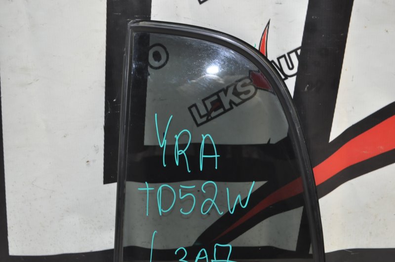 Стекло заднее левое Escudo TD52W