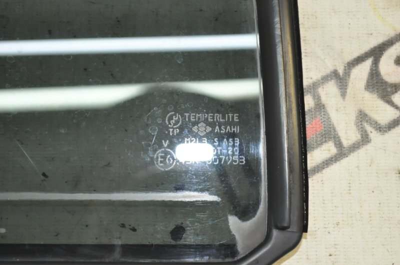Стекло заднее левое (парой) Escudo TD52W