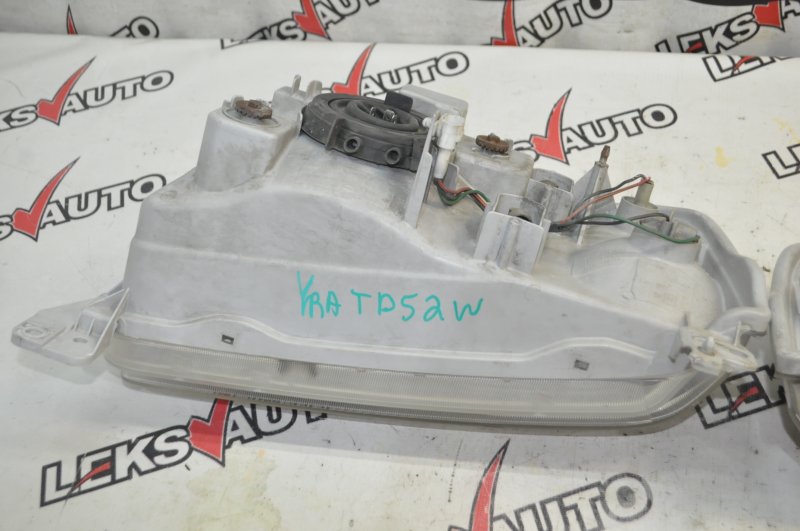 Фары (парой) Escudo TD52W