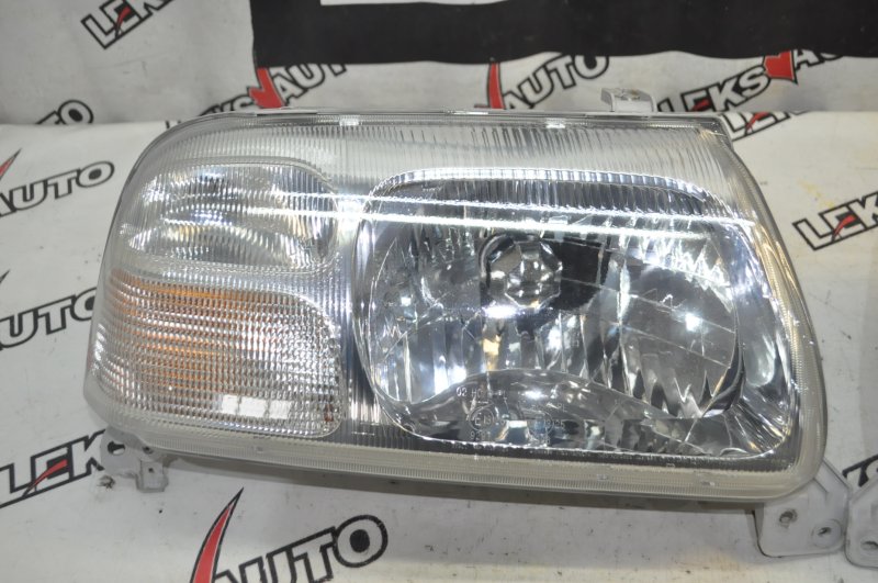 Фары (парой) Escudo TD52W