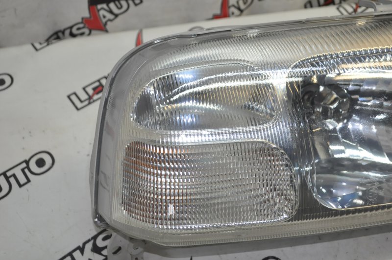 Фары (парой) Escudo TD52W