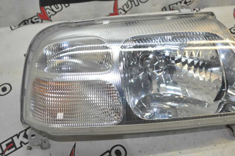 Фары (парой) Escudo TD52W