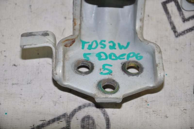Петли двери багажника (парой) Escudo TD52W