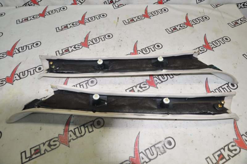 Пластик салона (парой) Celsior 2001 UCF30 3UZFE