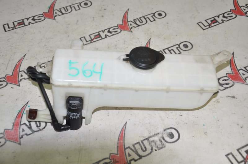 Бачок стеклоомывателя Toyota Celsior 2001 UCF30 3UZFE 85315-50110 контрактная