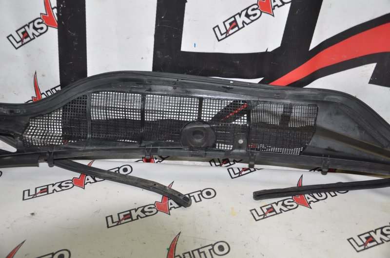Жабо дворников Celsior 2001 UCF30 3UZFE